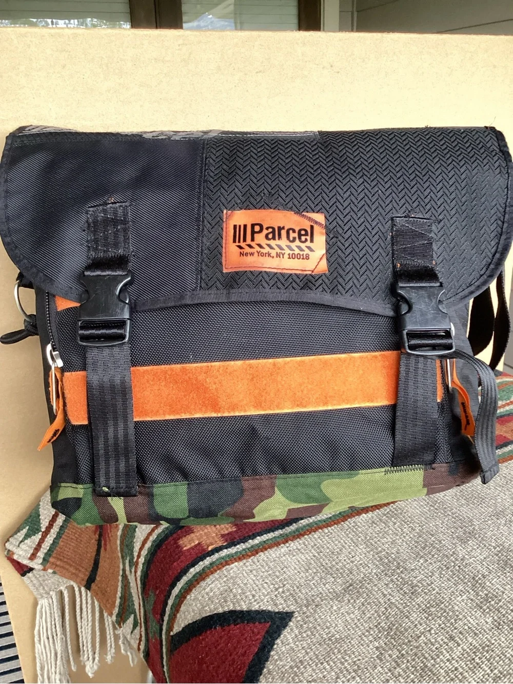 Parcel New York brown camo messenger bag rugged nylon commuter bag